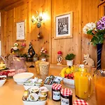 Гостьовий будинок Hotel-pension Lackenbauer 4*