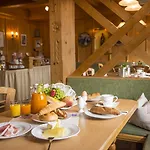 Гостьовий будинок Hotel-pension Lackenbauer 4*
