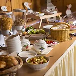 Гостьовий будинок Hotel-pension Lackenbauer Бад-Гофгаштайн