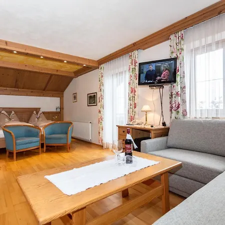 Hotel-pension Lackenbauer
