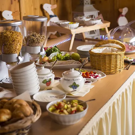 Guest house Hotel-Pension Lackenbauer Bad Hofgastein