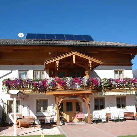 Haus Lackenbauer Apartment