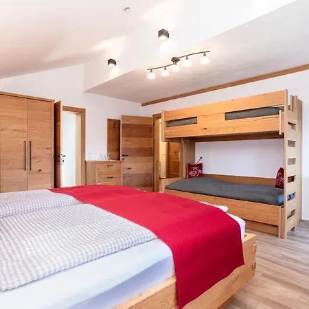 Ferienwohnungen Lackenbauer Apartment *