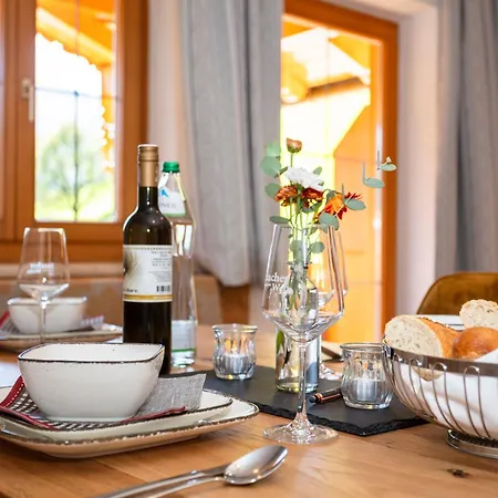 Apartment Ferienwohnungen Lackenbauer