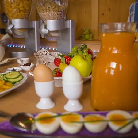 Guest house Hotel-Pension Lackenbauer