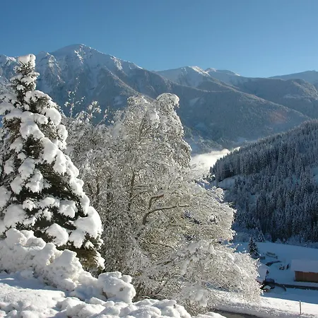 Hotel-pension Lackenbauer 3*