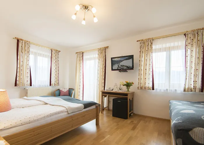 招待所 Hotel-pension Lackenbauer 4*